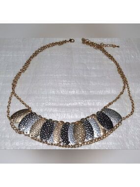 Metal Oval Disks, Silver, Gold, Dark Gray Bib #necklace #jewelry #fashion